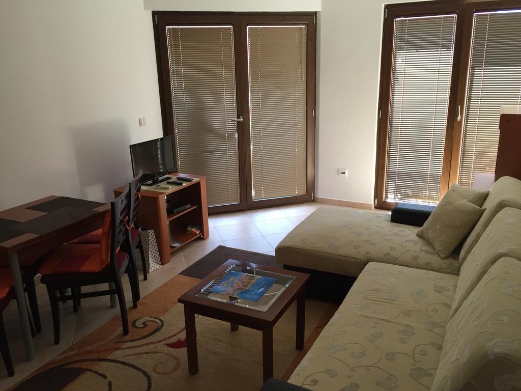 Apartments Ivan Petrovac Quarto foto