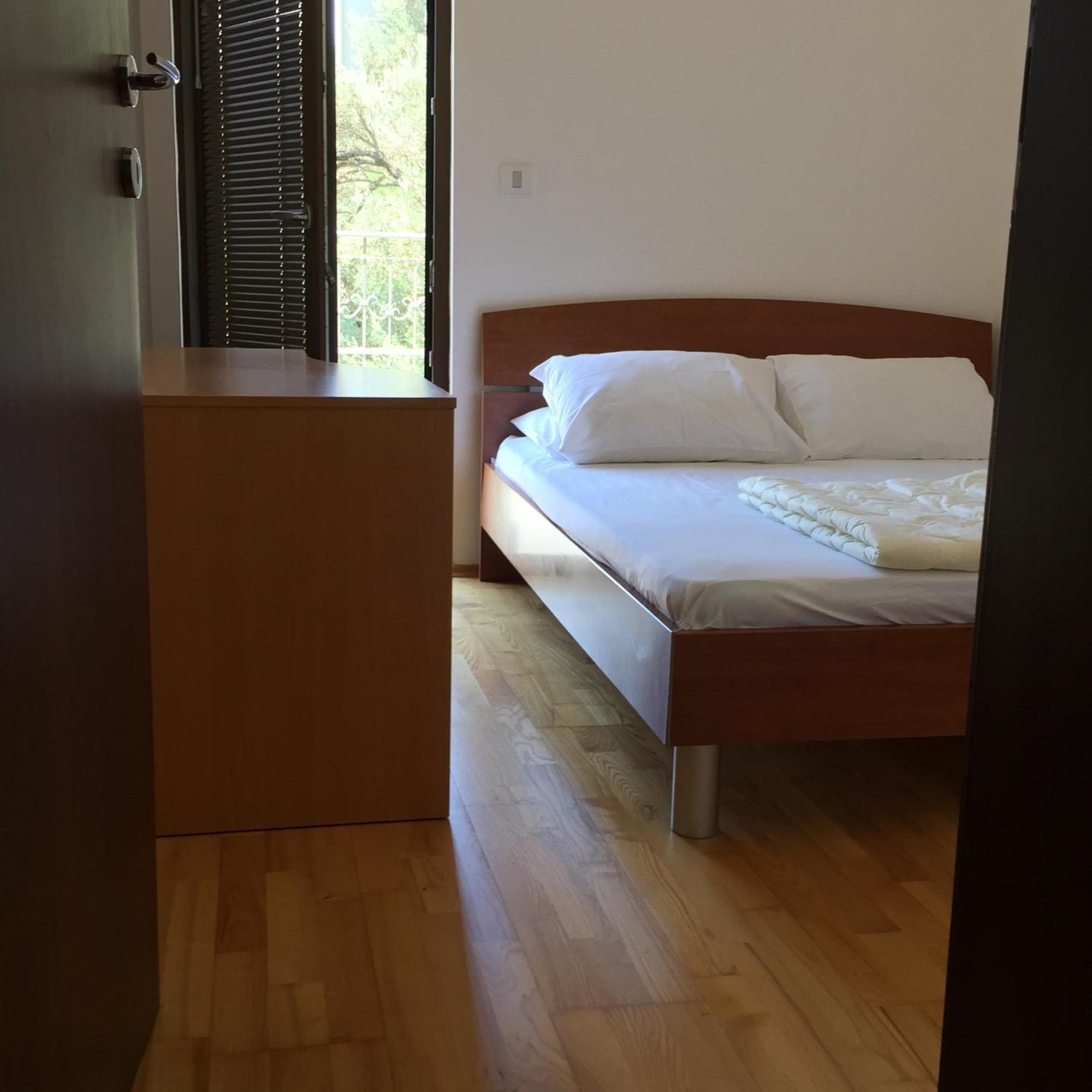 Apartments Ivan Petrovac Quarto foto